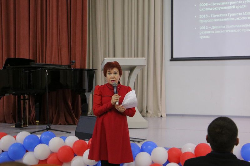 Известный эколог провел беседу со школьниками Муринского Центра образования №2