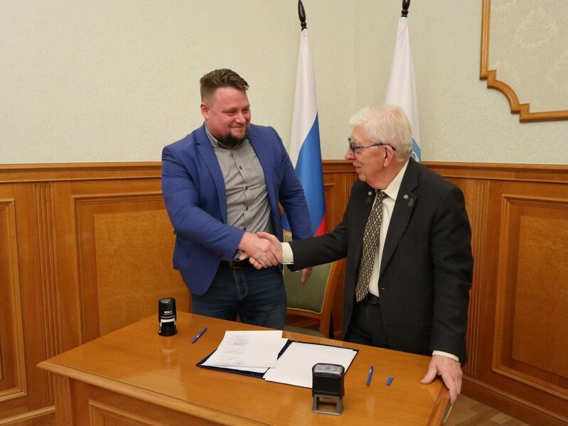 Общественная палата Ленобласти подписала соглашение о сотрудничестве с НКО на выборах