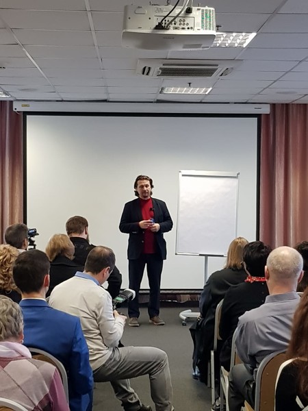 В Общественной палате Ленобласти обсуждают пути и механизмы вовлечения активных людей в общественный контроль