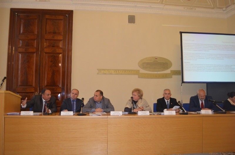 Вероника Тарбаева приняла участие в заседании Постоянной комиссии по экологии Законодательного собрания СПб