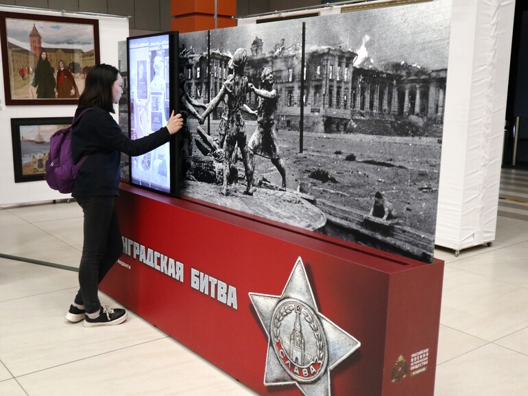 Общественная палата Ленобласти организовала поездку в исторический парк для лодейнопольских ребят