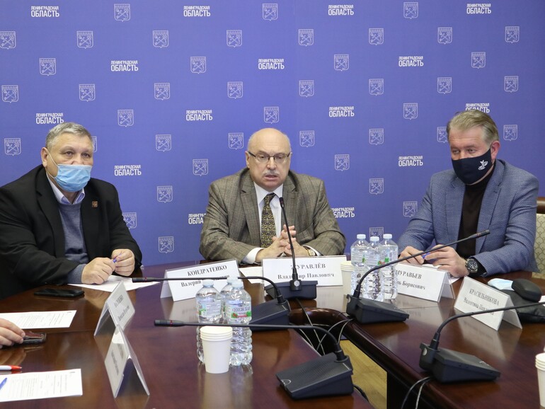 Активу общественных наблюдателей в Ленобласти вручили Благодарности ОПРФ