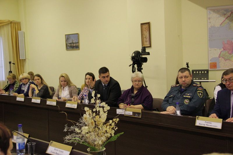 Выездное заседание комиссии по образованию, молодежной политике, патриотическому воспитанию, физкультуре и спорту, г.Всеволожск