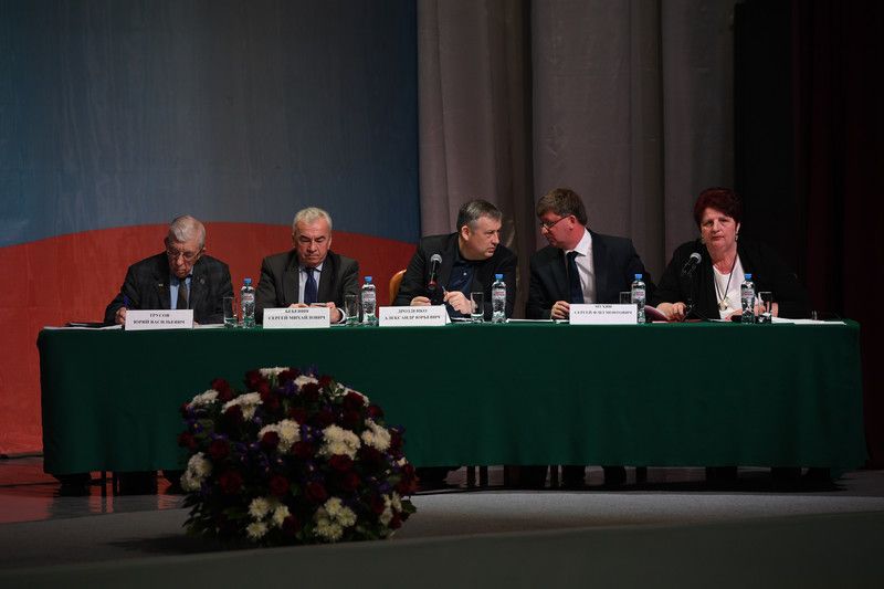 СОВЕТ МУНИЦИПАЛЬНЫХ ОБРАЗОВАНИЙ И ОБЩЕСТВЕННАЯ ПАЛАТА ЛЕНОБЛАСТИ ПРОВЕЛИ СОВМЕСТНОЕ ЗАСЕДАНИЕ В ГОРБУНКАХ