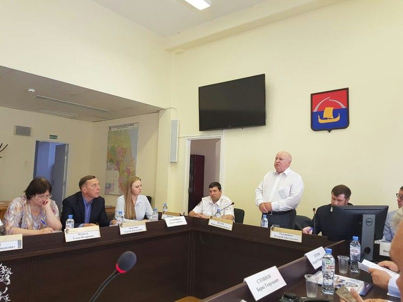 Областные общественники обозначили проблемы участковых уполномоченных на примере Всеволожского района