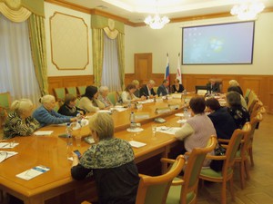 Общественная палата строит диалог поколений