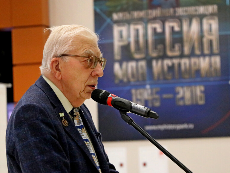 Юрий Трусов принял участие в открытии выставки китайского художника Сун Жуя