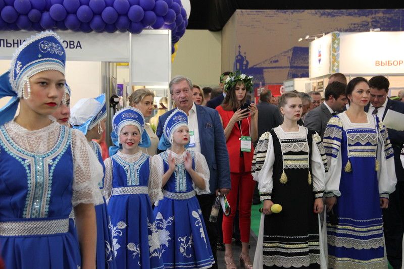 Муниципалы и общественники собрались на Дне Ленобласти на Агроруси