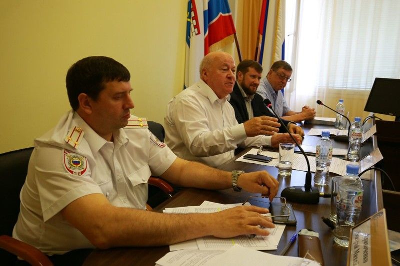 Областные общественники обозначили проблемы участковых уполномоченных на примере Всеволожского района