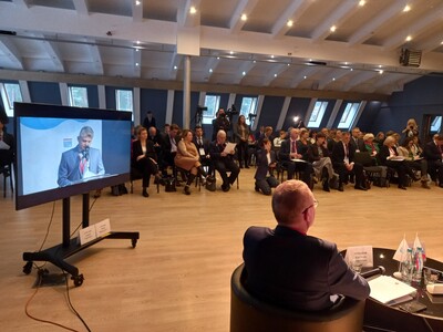 Председатель Общественной палаты Юрий Трусов принял участие в Балтийском форуме соотечественников в Рощино