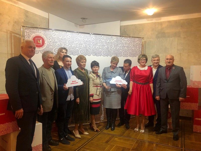 Общественная палата Ленобласти поздравляет своих коллег-вологжан с 10-летием Палаты
