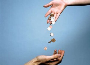 Помощь участников благотворительной деятельности: поиск сложного, но необходимого компромисса