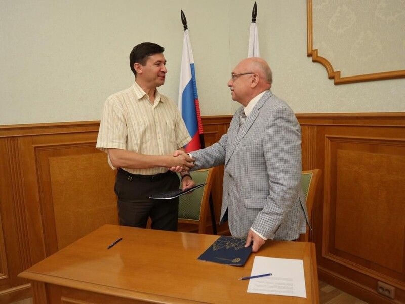 Общественная палата Ленобласти продолжила заключение Соглашений о сотрудничестве на выборах с партиями и общественными объединениями