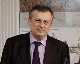 Губернатор Ленинградской области назначил 12 членов Общественной палаты Ленинградской области
