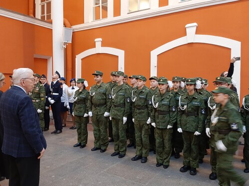 В Петропавловской крепости прошло посвящение в кадеты учеников кадетских классов 47-го региона