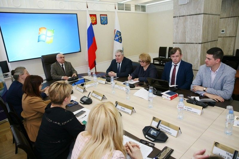 В Ленинградской области обсудили вопросы психолого-педагогического сопровождения образовательного процесса