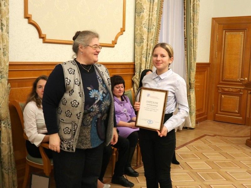 В Ленинградской области наградили школьников – победителей конкурса семейных историй