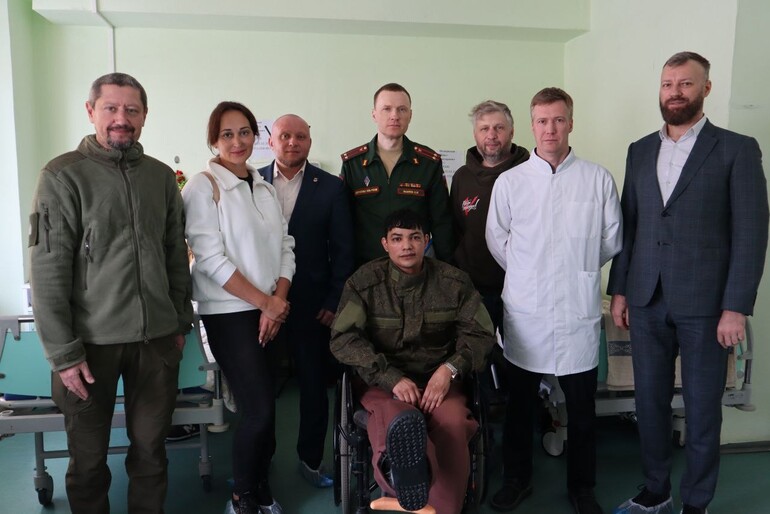 Кубинский доброволец СВО Дональд получил российское гражданство прямо в госпитале.