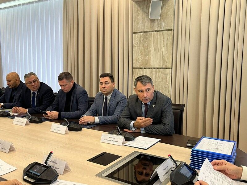 РАБОЧИЙ ВИЗИТ ДЕЛЕГАЦИИ ОБЩЕСТВЕННОЙ ПАЛАТЫ РФ В ОБЩЕСТВЕННУЮ ПАЛАТУ ЛЕНИНГРАДСКОЙ ОБЛАСТИ