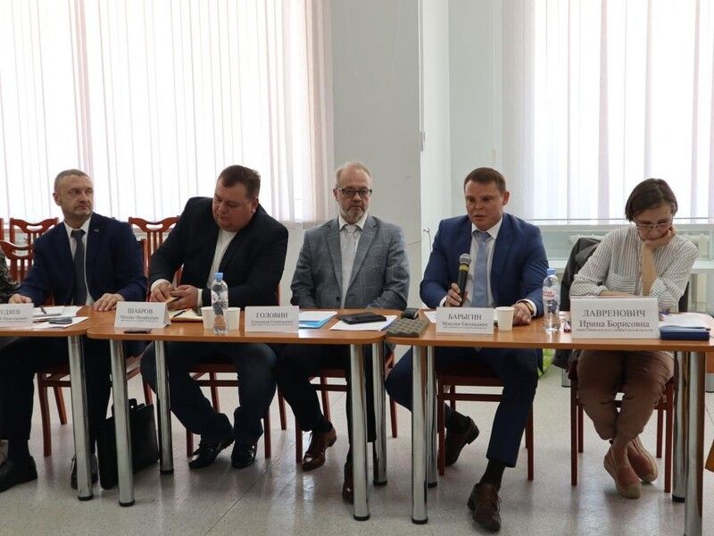 Реализацию «мусорной реформы» на территории Ленинградской области обсудили общественники и органы власти