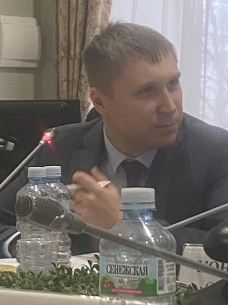 Член общественной палаты Ленинградской области Кирилл Куляев принял участие в Кругом столе, посвящённому проблемам, которые испытывают пациенты программа «14 ВЗН».