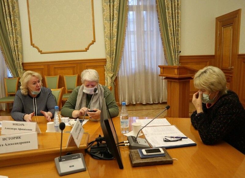 В Общественной палате Ленобласти обсудили организацию школьного питания