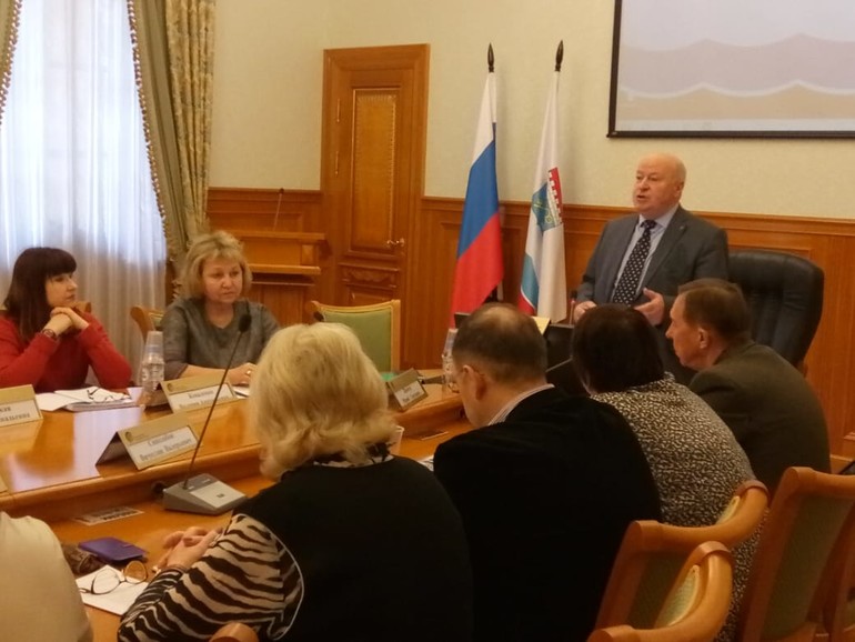 "Безопасность в школах будут усиливать"