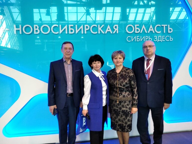 Делегация Общественной палаты Ленобласти приняла участие в форуме "Сообщество" в Новосибирске