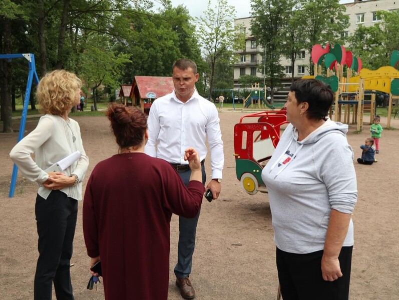 Вопрос обустройства детских площадок в Никольском планируют решать с помощью областных целевых программ