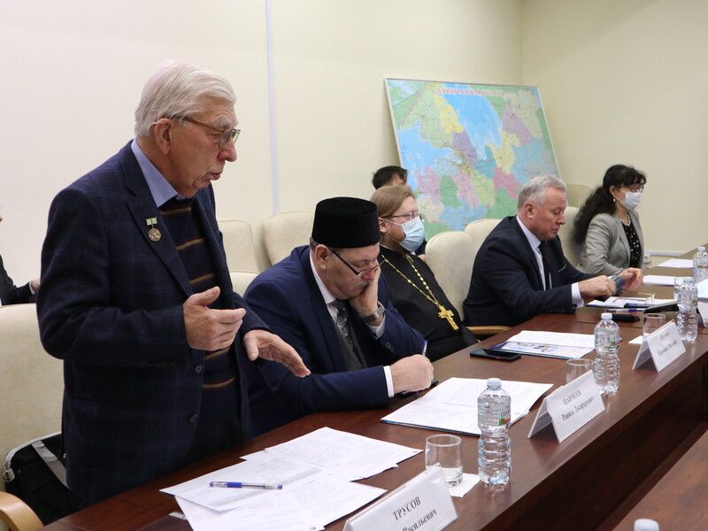 Ленинградские общественники назвали продвижение русского языка за рубежом важнейшим механизмом нашей народной дипломатии