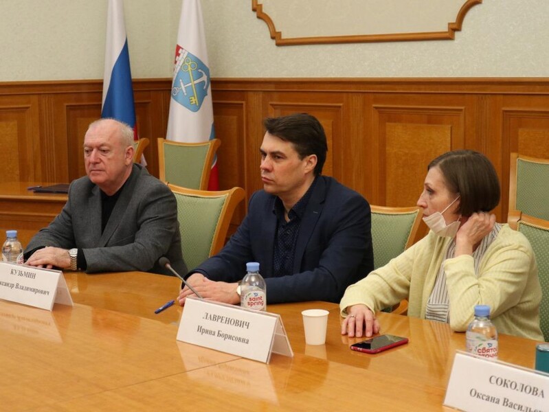 Общественная палата Ленобласти подписала соглашение о сотрудничестве с НКО на выборах