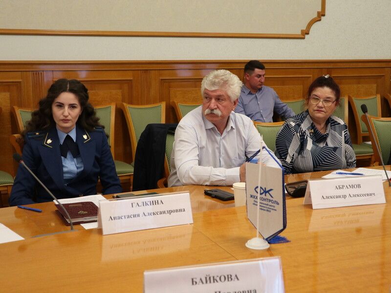 Каково место управляющих компаний в проведении капитального ремонта МКД в Ленинградской области?