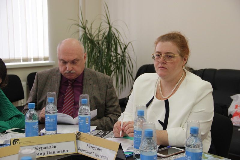 К 25-летию Законодательного собрания Ленинградской области