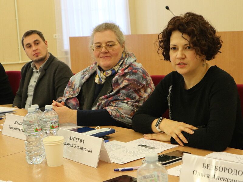 Начинать учиться народной дипломатии надо с построения добрососедского диалога внутри страны