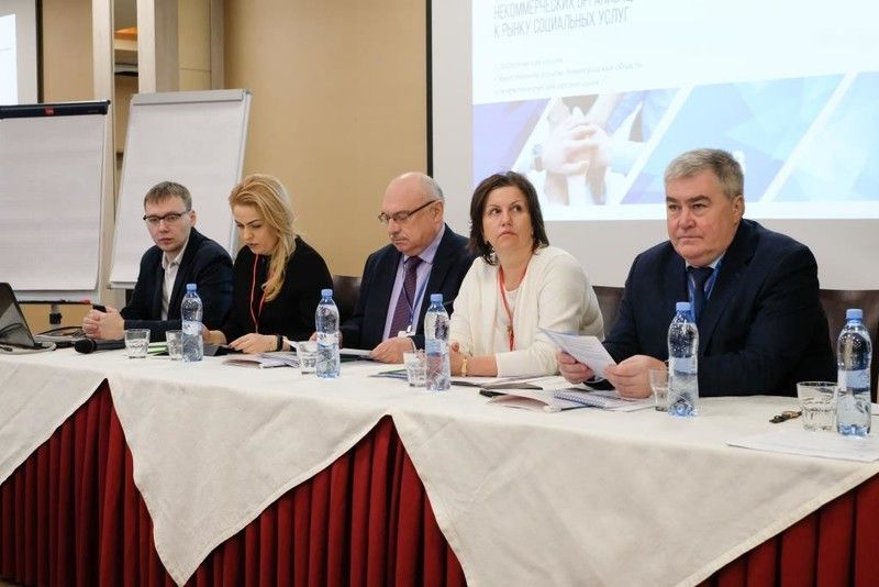 Обучать, помогать, поддерживать: в Общественной палате Ленобласти идет работа над стратегией развития социального предпринимательства в государственном секторе
