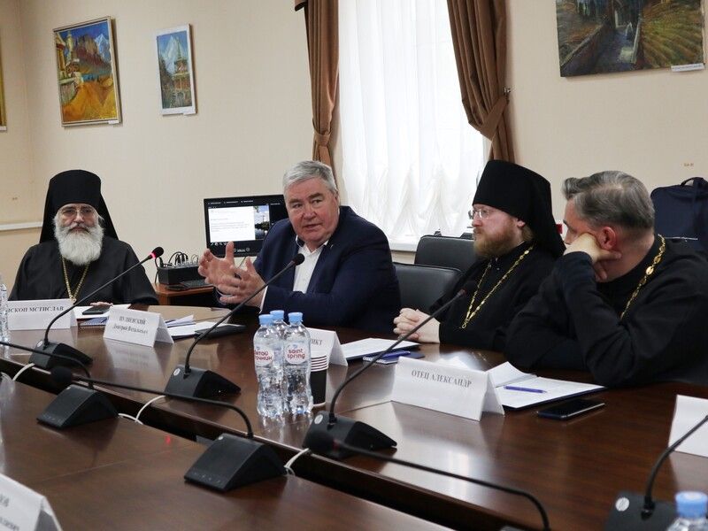 В Общественной палате Ленобласти предлагают активнее использовать потенциал РПЦ в консолидации российского общества