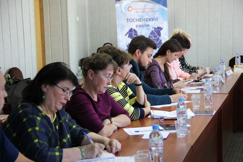 Медаль для Почетного донора и зарядка для донора потенциального: проблемы донорства обсудили общественники в Ленинградской области