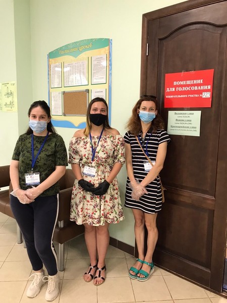 В первый день голосования на участки вышло 2300 общественных наблюдателей