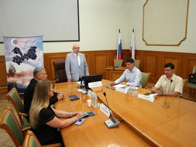 Общественная палата Ленобласти продолжила заключение Соглашений о сотрудничестве на выборах с партиями и общественными объединениями