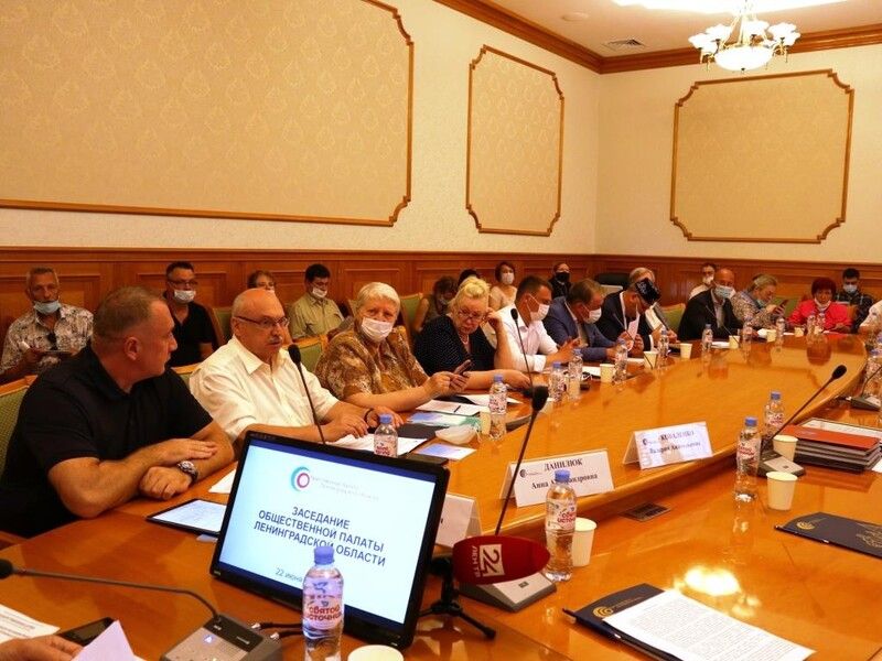 Подготовка к выборам, защита воинских захоронений и отчет комиссий - состоялось очередное заседание Общественной палаты Ленобласти