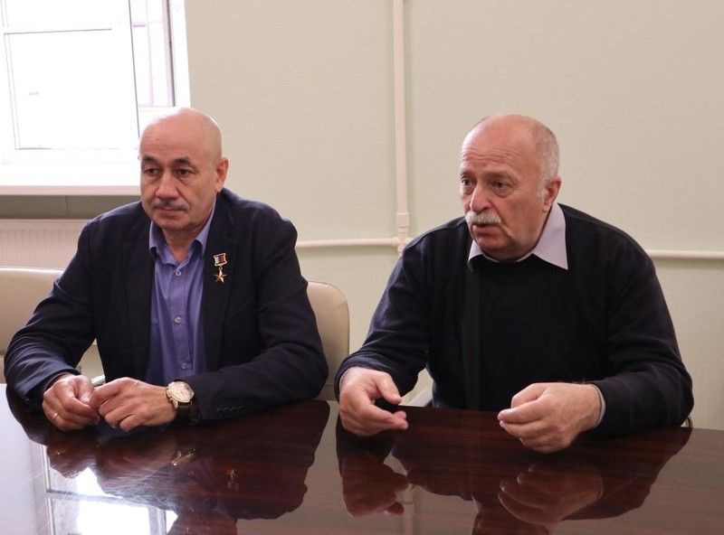 Общественная палата Ленобласти и региональное «Боевое братство» наметят план сотрудничества