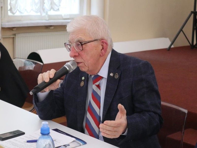 В Общественной палате Ленинградской области обсудили поправки к Конституции России и послание Президента РФ к Федеральному Собранию
