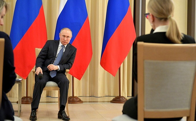 Члены Общественной палаты Ленобласти приняли участие во встрече Президента РФ Владимира Путина с бизнес-сообществом