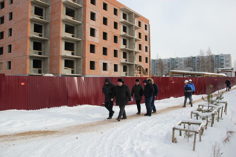 Общественная палата берет под контроль стройку в Низино
