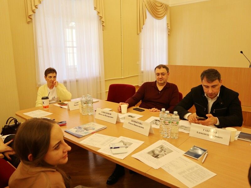 Начинать учиться народной дипломатии надо с построения добрососедского диалога внутри страны