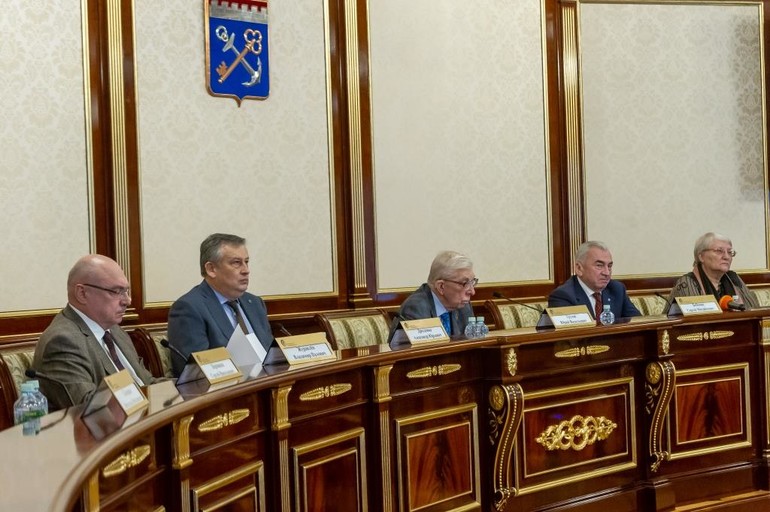 «Чувствовать пульс общества»: Общественная палата Ленобласти подвела итоги 2018 года