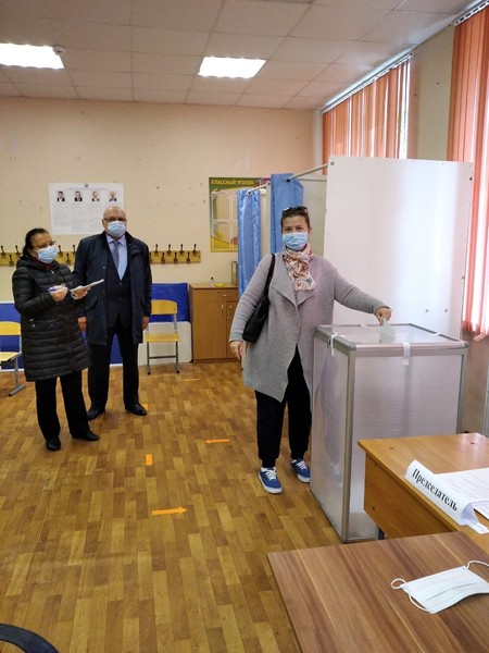 Представители СПЧ и Общественной палаты Ленобласти проинспектировали проведение голосования в регионе