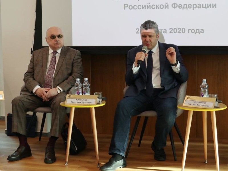 Цель поправок в Конституцию – здоровый народ, устойчивая экономика и сильная власть
