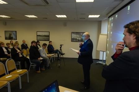 Привлекать неравнодушных и использовать опыт предыдущих поколений