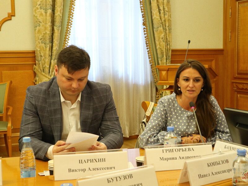 Системный характер профилактической работы и подготовка специалистов по борьбе с курением - в Ленинградской области предложили свой рецепт по созданию будущего без никотина